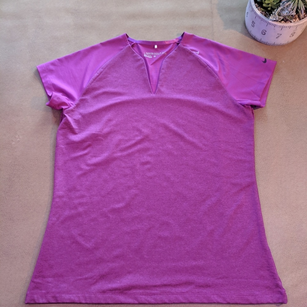 ⛳NWOT Nike Dri-Fit Golf Tee⛳